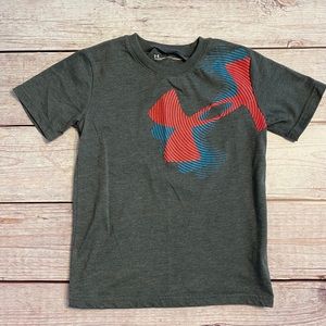 📌Under Armour • T-shirt